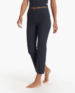 Mid Rise Elevation Slim Bootcut | Midnight Heather -Vuori Sales Store VW487HMD SP23 W ECOMM BOTTOM 2075 1x1 85dc5d2b 6e78 4c21 8143 b56c84497b0c