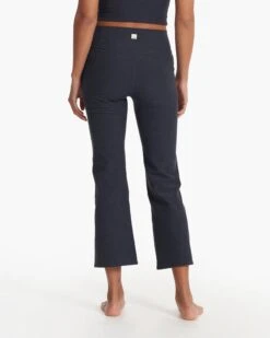 Mid Rise Elevation Slim Bootcut | Midnight Heather -Vuori Sales Store VW487HMD SP23 W ECOMM BOTTOM 2083 1x1 bd4009bc 465a 4b8a ae51 9c2d68564b79