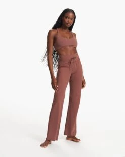 Daily Wideleg - Long | Hazelnut -Vuori Sales Store VW489 LHZN FA23 W ECOMM PANTS FULL 3