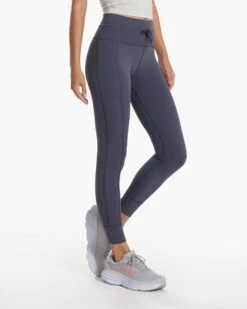 Daily Pocket Legging | Azure 9 Daily Pocket Legging | Azure -Vuori Sales Store VW490AZR SP23 W ECOMM PANTS 2258 BOTTOM 1x1 3e32f03a 7162 428b 8d4c 72a899c6dd4f