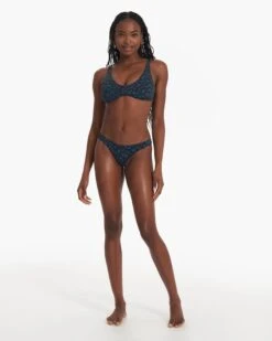 Aqua Triangle Top | Beryl Spots -Vuori Sales Store VW708BPT SP23 W ECOMM WATERTOPS 1872 FULL 1X1 7500d6cf 7f8d 45d6 95b9 6bdc231d8eda