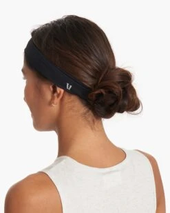 Volley Headband | Black 7 Volley Headband | Black -Vuori Sales Store VW821BLK SP23 AXS ECOMM ACCESSORIES 4106 DETAIL 1x1 92a9c9ec 0a3a 4afc b51d f72a13b0210f