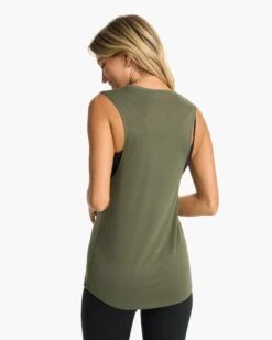 The Rise The Shine Tank | Oregano -Vuori Sales Store VW952ORE FA23 W ECOMM printables BACK TOPS 7